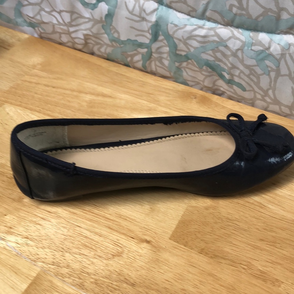 Shoes - Picture 5 of 6